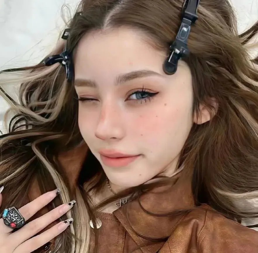 爱就在一起泰语